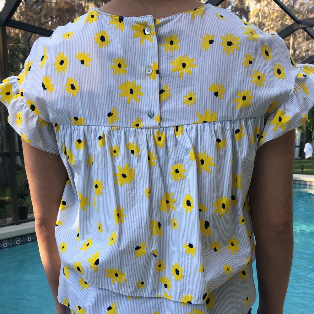 Zara shirt with Sky blue strips and sunflower